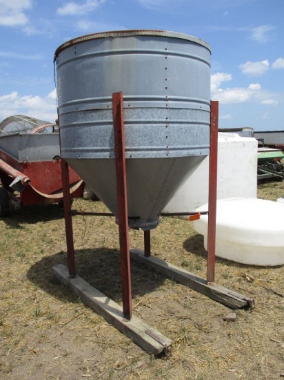 1.5 T Bulk Bin