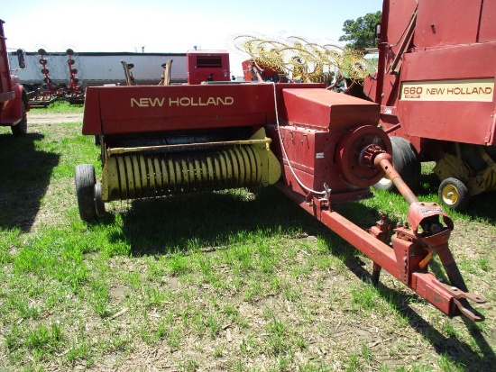 New Holland 315 Square Baler