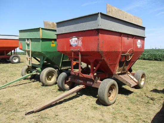 E-Z Trail 250 bu Gravity Wagon