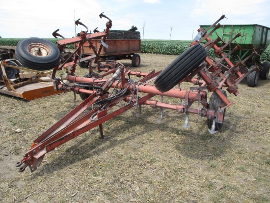 AC 2100 Field Cultivator
