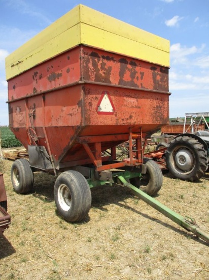 Killbros 350 bu Gravity Wagon