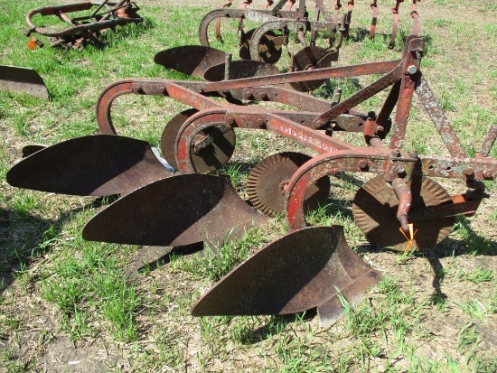Massey Ferguson 3 pt. 3 Bottom Plow