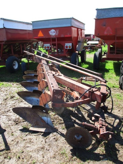 White 548 5 Bottom Plow