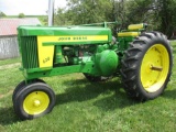 JD 620 Gas Tractor