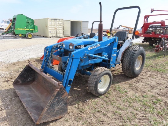 New Holland 1520 Tractor
