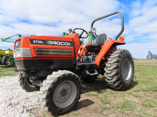 Agco ST35x Tractor