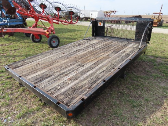 12' Flatbed w/ Tommy Lift