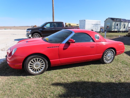 2004 Ford Thunderbird