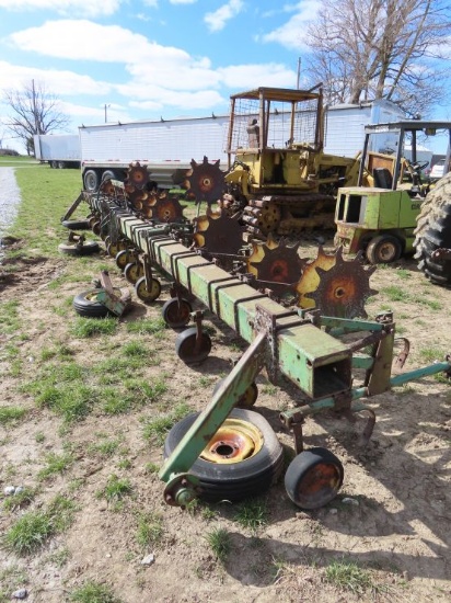 12R 30" Row Clutivator