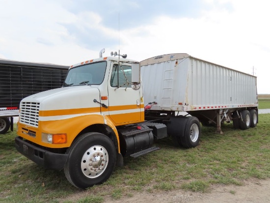 1994 International Truck and Jet Trailer