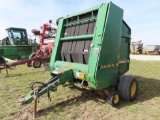 John Deere 535 Round Baler