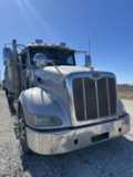 2012 Peterbilt 578 Semi Truck