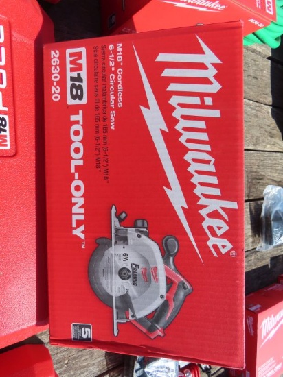 Milwaukee M18 Cordless 6 1/2" Circular Saw