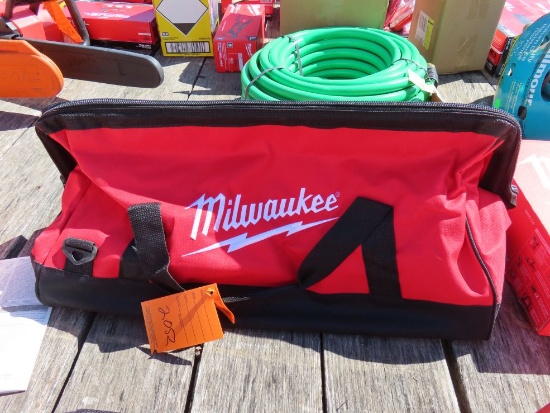 Milwaukee Contractor Bag