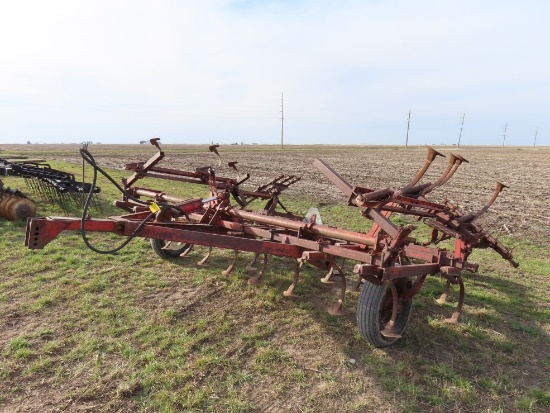 IH 45 22' Field Cultivator