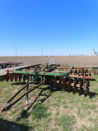John Deere 210 16' Disk