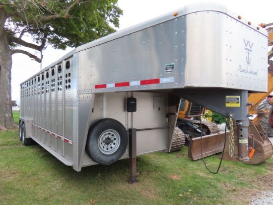 2016 24' Wilson Ranch Hand Livestock Trailer