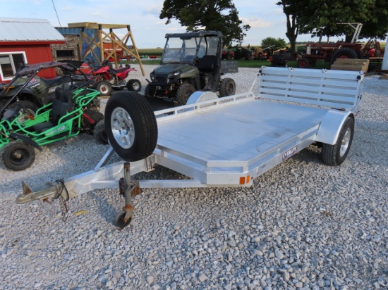 2014 Everlite 7712 Alum Trailer