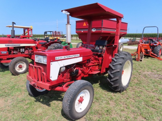 International 2444 Tractor