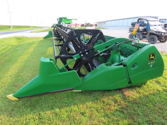John Deere 630F Platform