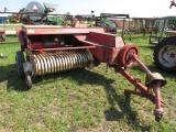International 425 Square Baler