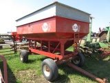 Flow E-Z 300 bu Gravity Wagon