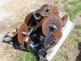 (16) Kinze No Till Coulters