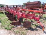 IH 720 5 Bottom Plow