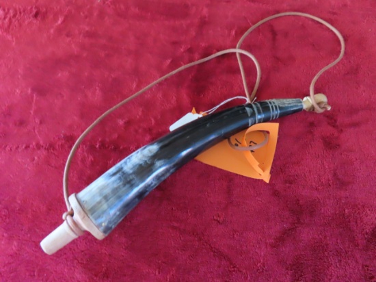 11" Powder Horn