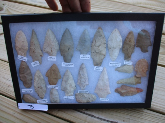 Lot of IL, IA, MO Indian Artifacts - Arrowheads