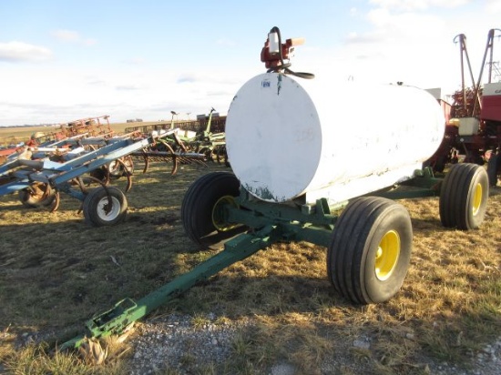 1000 Gal. Portable Fuel Tank on Gear