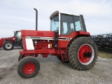 International 1086 Tractor