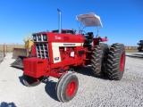 IH Farmall 1066 Tractor