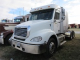 2006 Columbia Freightliner 112 Semi Truck