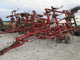 Case IH 4300 Field Cultivator