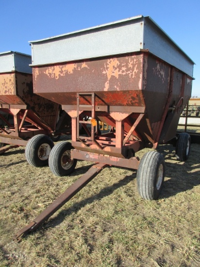 300 bu E-Z Flow Gravity Wagon