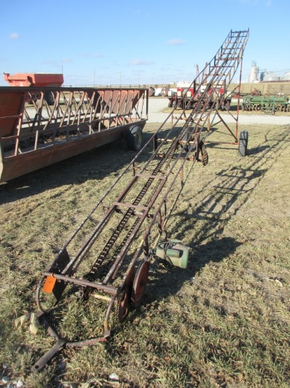 New Holland 36' Bale Elevator