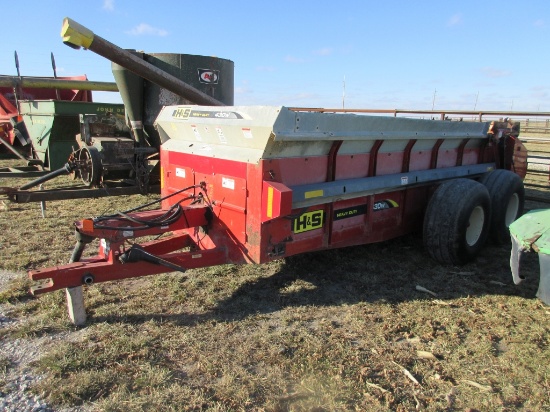 H&S 430W Manure Spreader