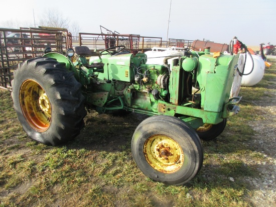 John Deere 1020 Tractor