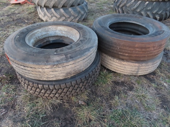Lot 4 11r 22.5 Truck Tires