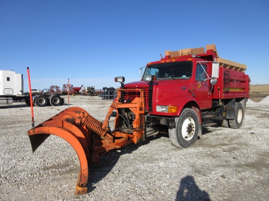 2002 International 4900 Dump Truck