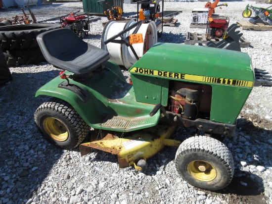 John Deere 111 Riding Mower