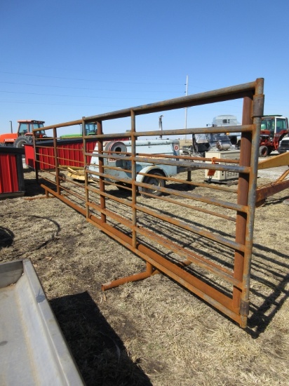25' Free Standing Panel with Swing Gate