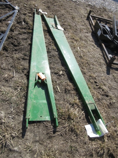 JD 720 Marker Arms