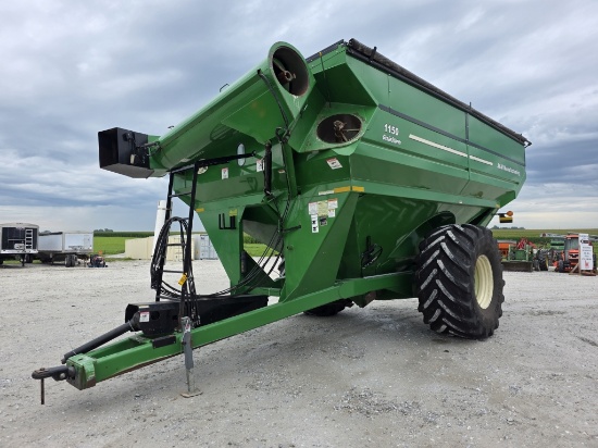 J&M 1150 Grain Cart