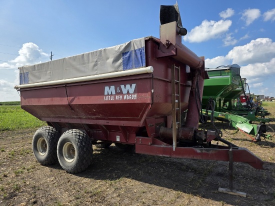 M&W Little Red Wagon Grain Cart