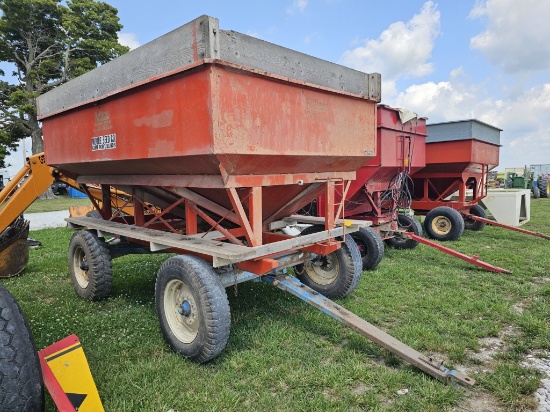 Killbros 375-Bushel Gravity Wagon