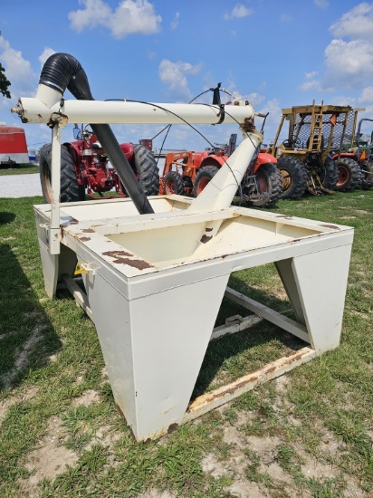 Friesen Seed Tender
