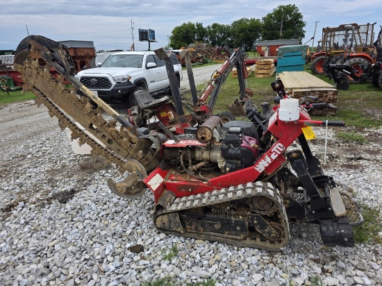 2015 Barreto 2324TK Trencher