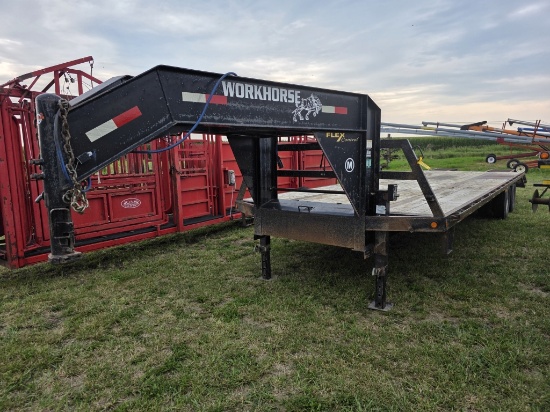2016 Workhorse Gooseneck Trailer